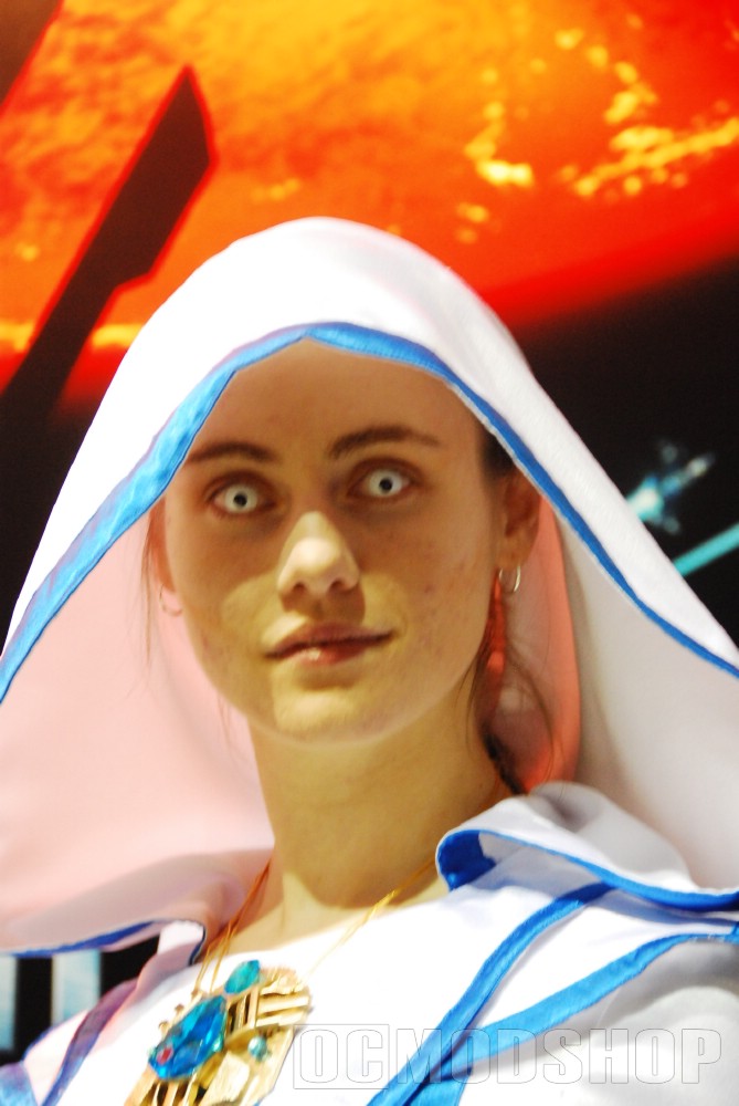 Image default